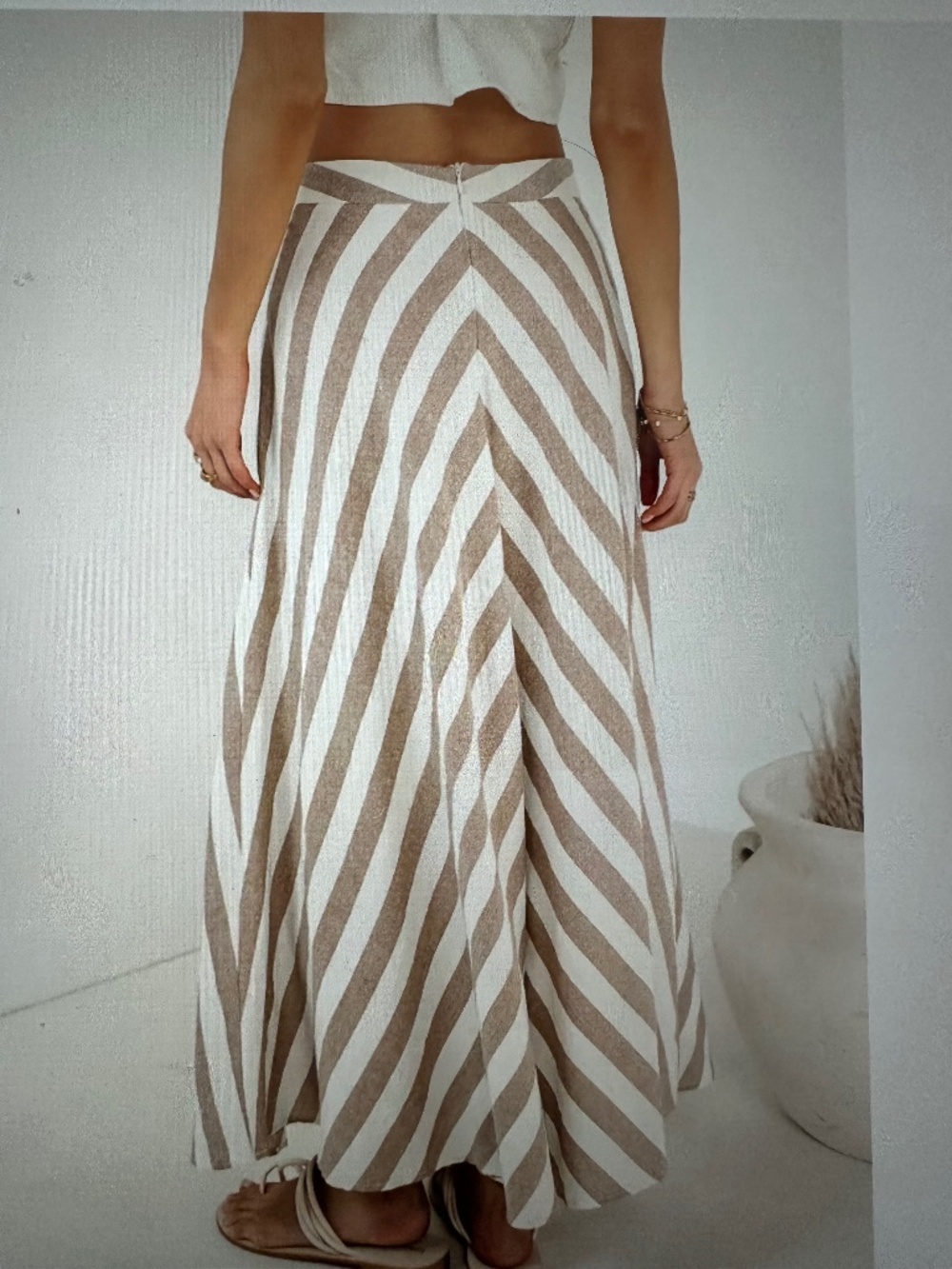 NWOT. Zara Chevron Linen Blend Flowing Maxi Skirt.